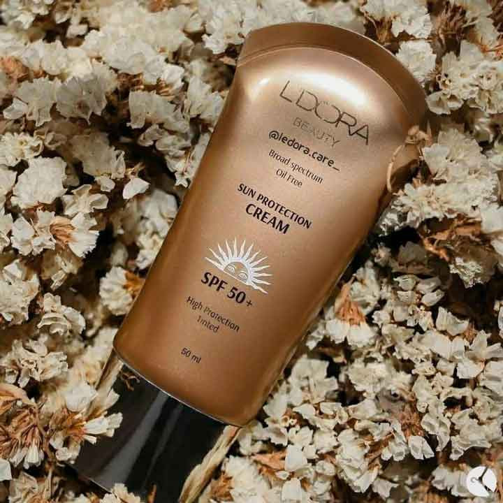 کرم ضدآفتاب SPF50 رنگی